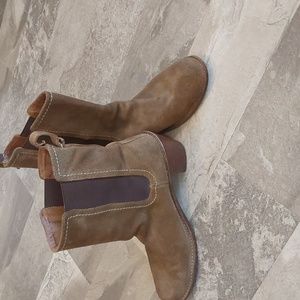 Frye Chelsea boots